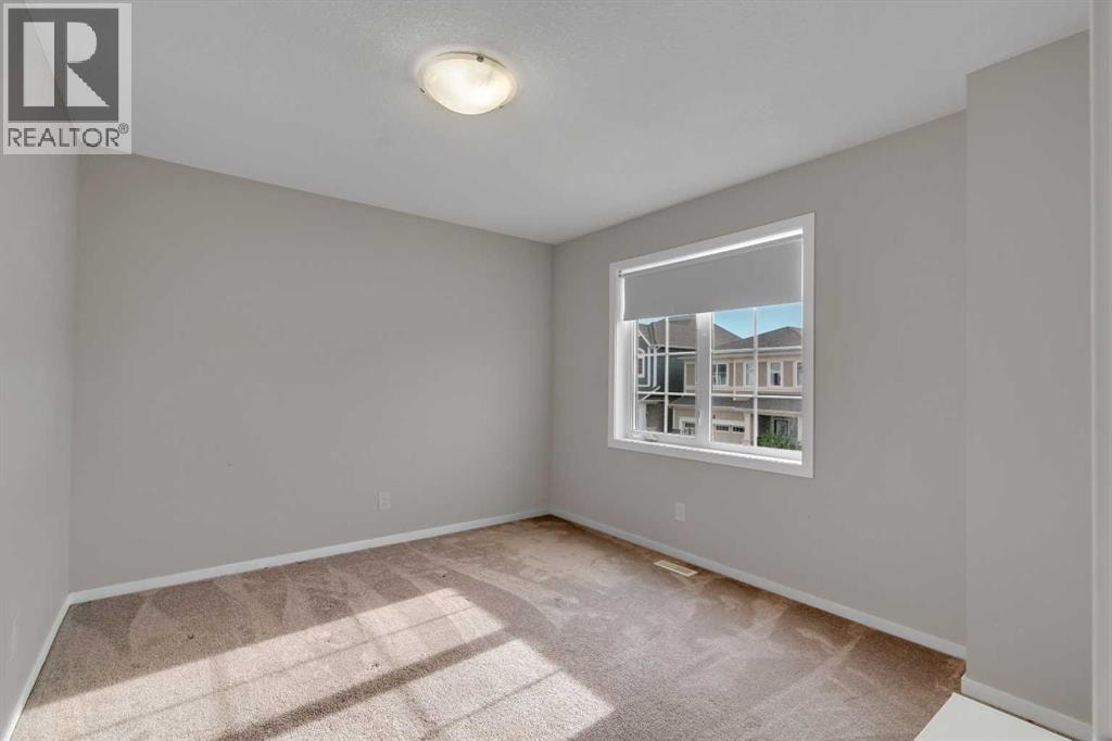 129 Yorkville Manor SW — photo 20