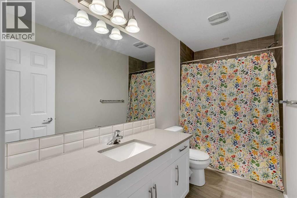 129 Yorkville Manor SW — photo 23