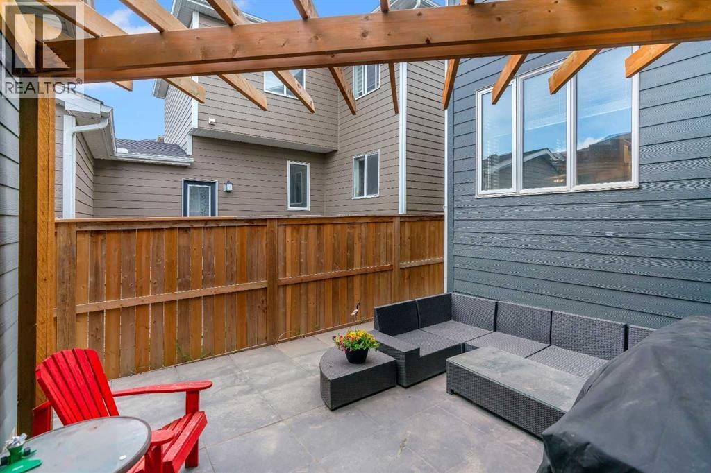 129 Yorkville Manor SW — photo 29
