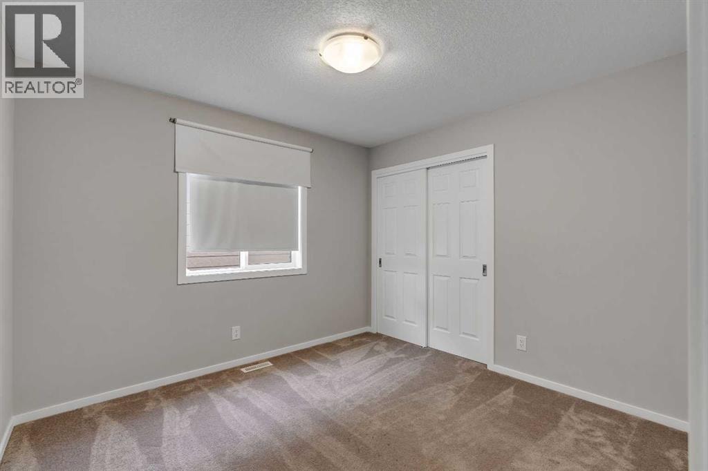 129 Yorkville Manor SW — photo 24