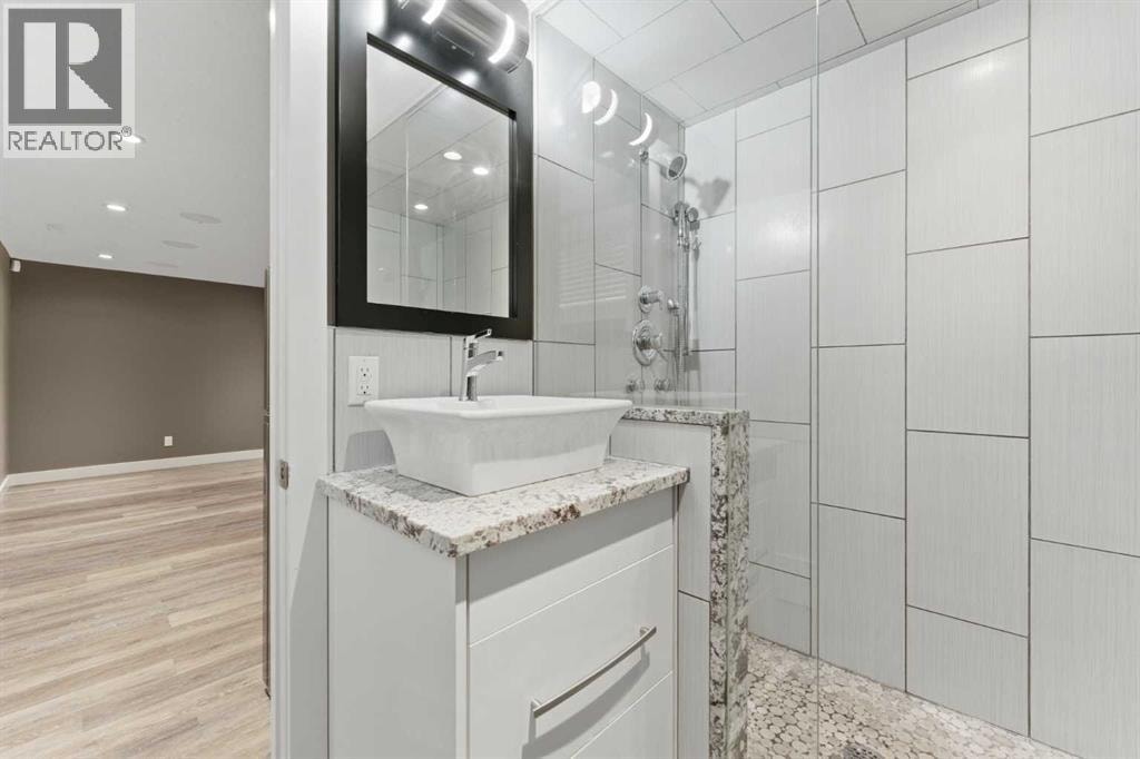 225 Panamount Road — photo 32