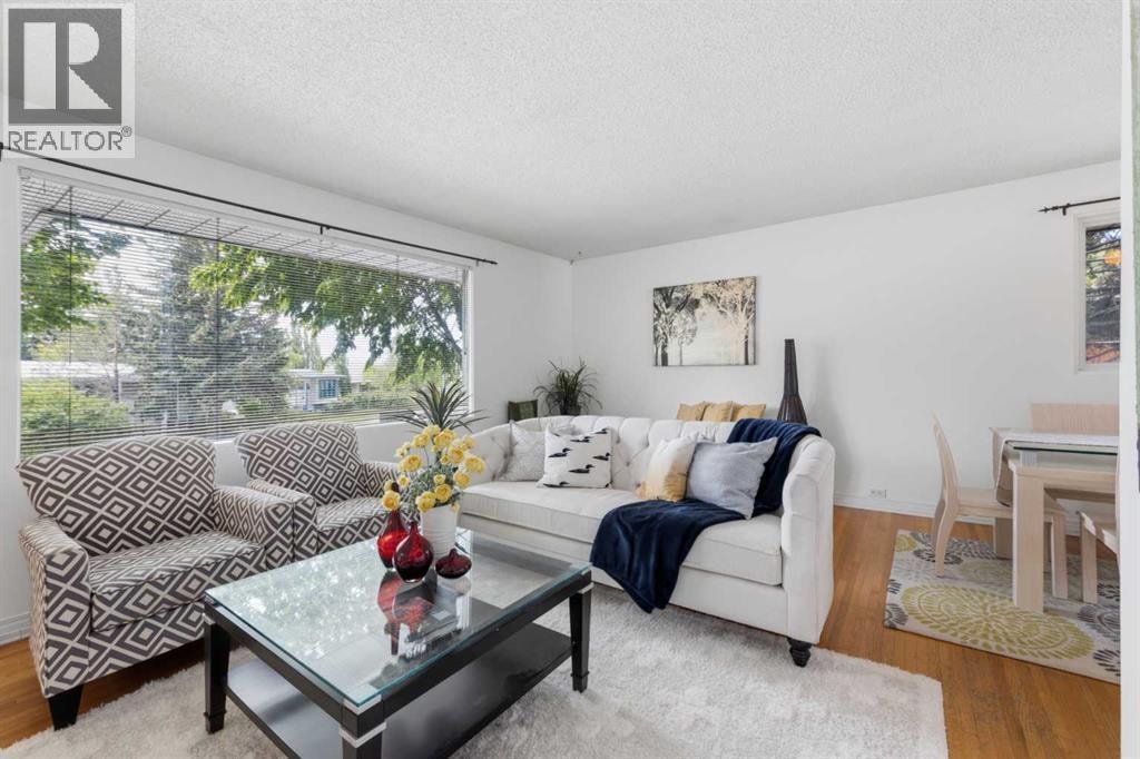 3248 Bearspaw Drive NW — photo 4