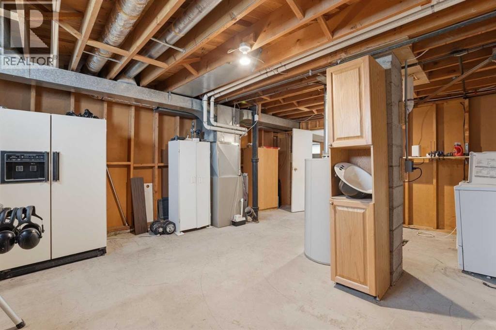 3248 Bearspaw Drive NW — photo 34