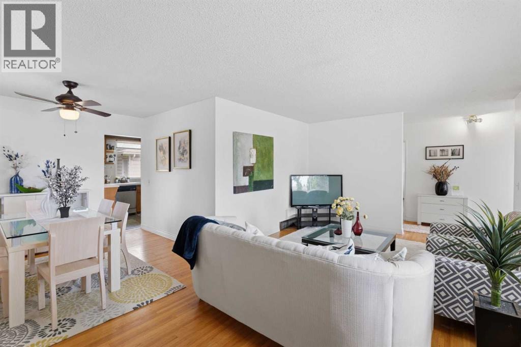 3248 Bearspaw Drive NW — photo 6