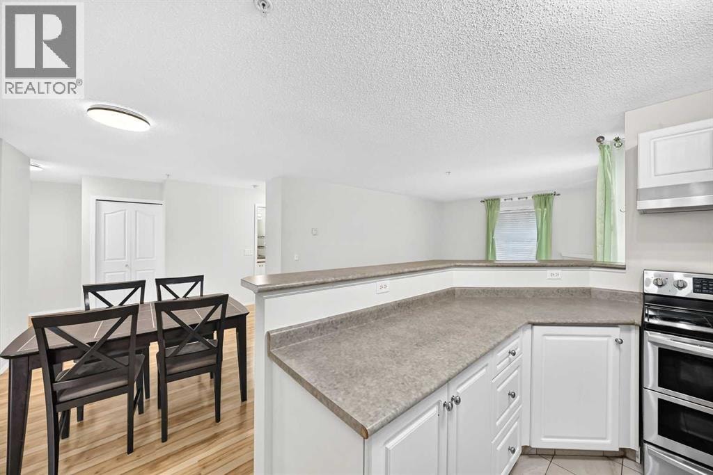 109, 5500 Somervale Court SW — photo 10
