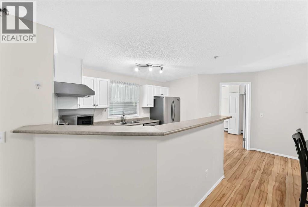 109, 5500 Somervale Court SW — photo 12