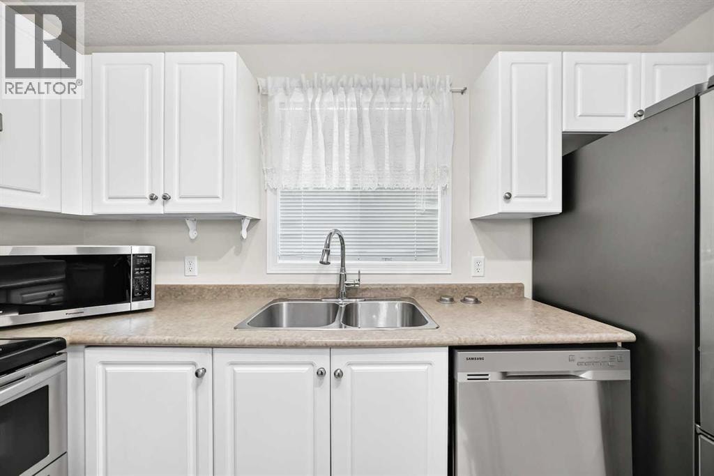 109, 5500 Somervale Court SW — photo 8