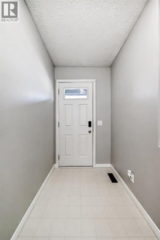 702, 9930 Bonaventure Drive SE — photo 9