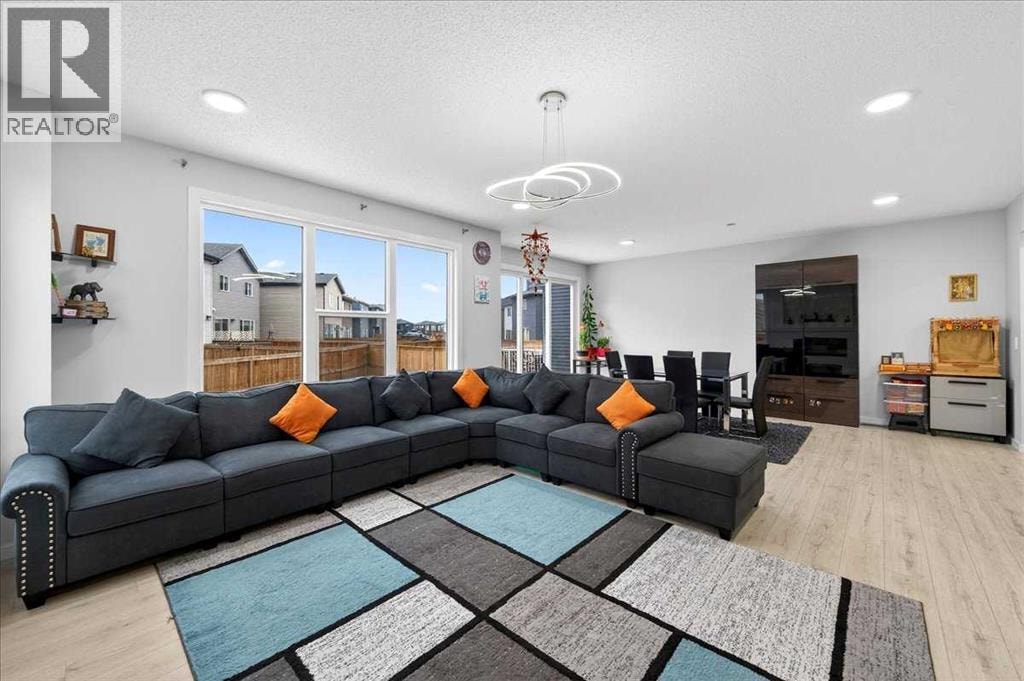 318 Walcrest Way SE — photo 15