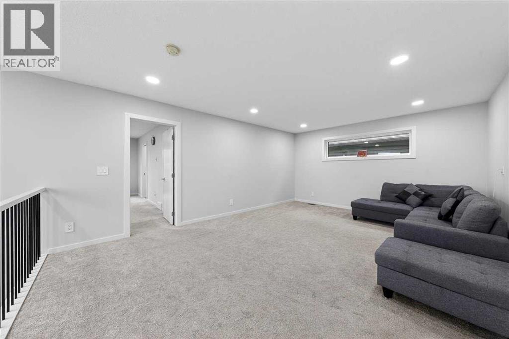 318 Walcrest Way SE — photo 25