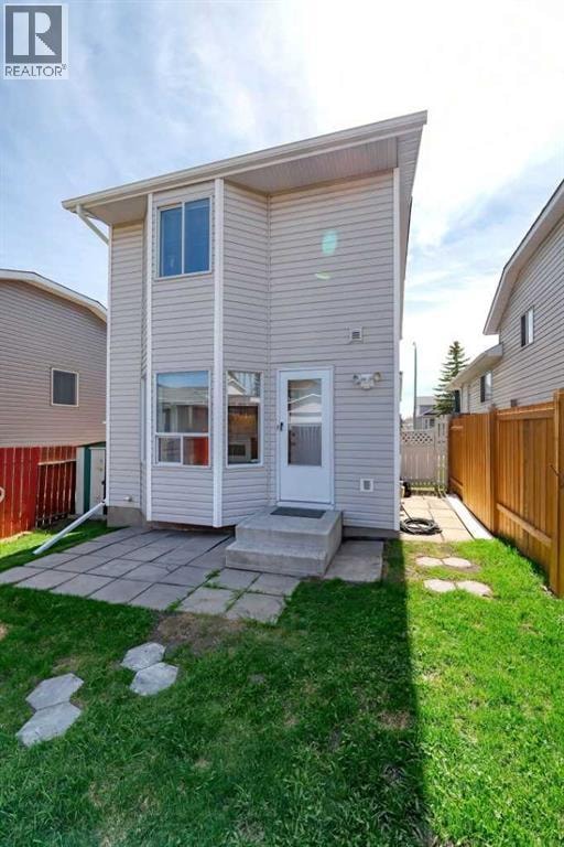 157 Harvest Gold Heights NE — photo 36