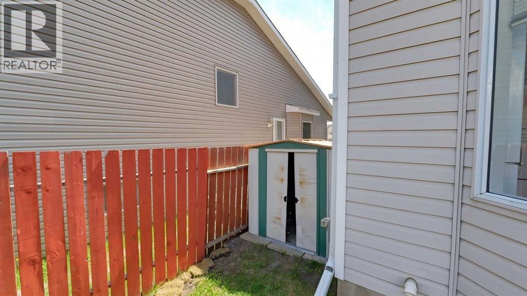 157 Harvest Gold Heights NE — photo 40