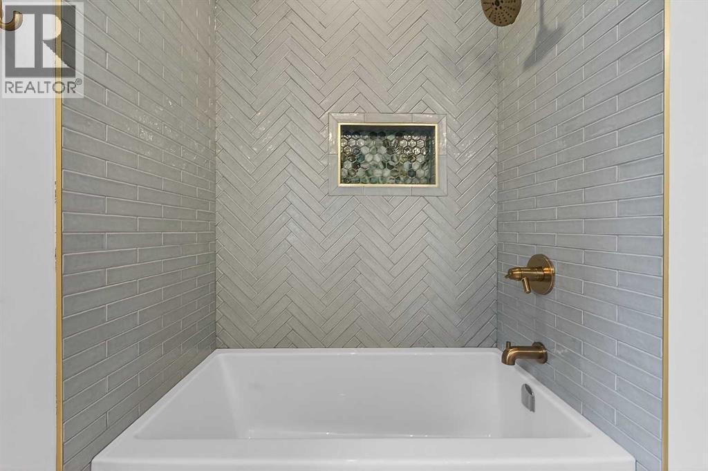 88 Woodlark Drive SW — photo 28
