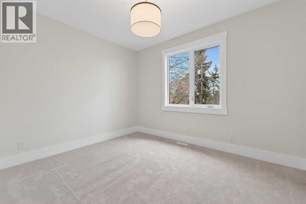 88 Woodlark Drive SW — photo 24