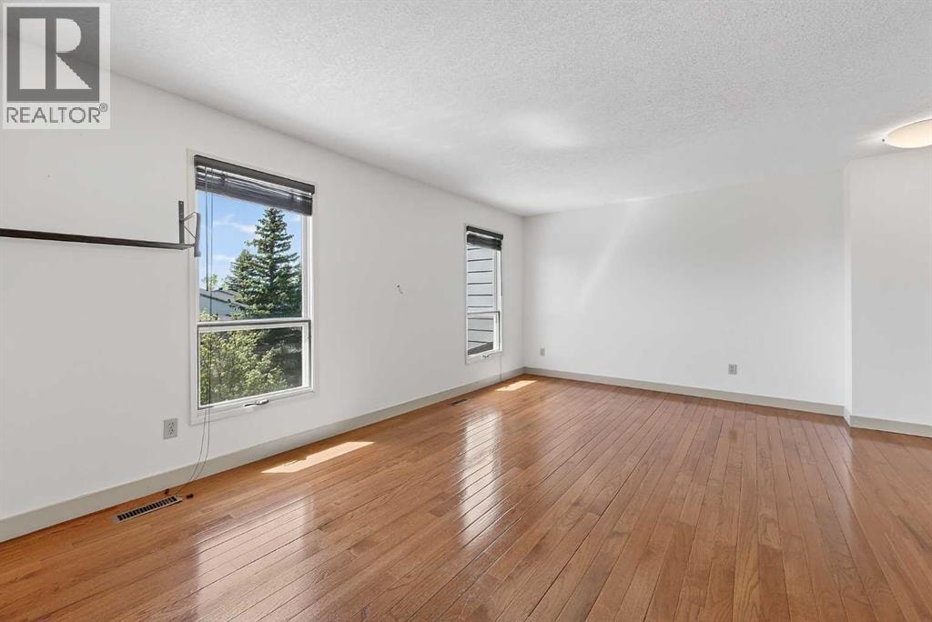 1, 185 Woodridge Drive SW — photo 32