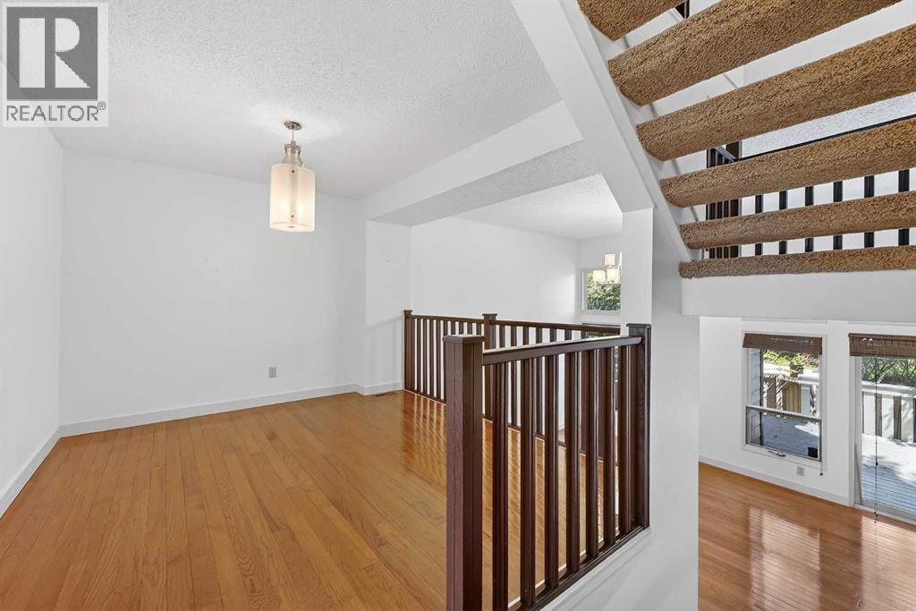 1, 185 Woodridge Drive SW — photo 13