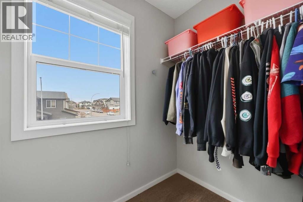 1198 Kingston Crescent SE — photo 21