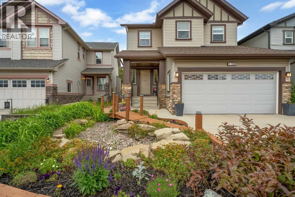 1198 Kingston Crescent SE — photo 3