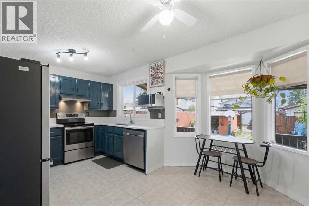 17 Abberfield Crescent NE — photo 10