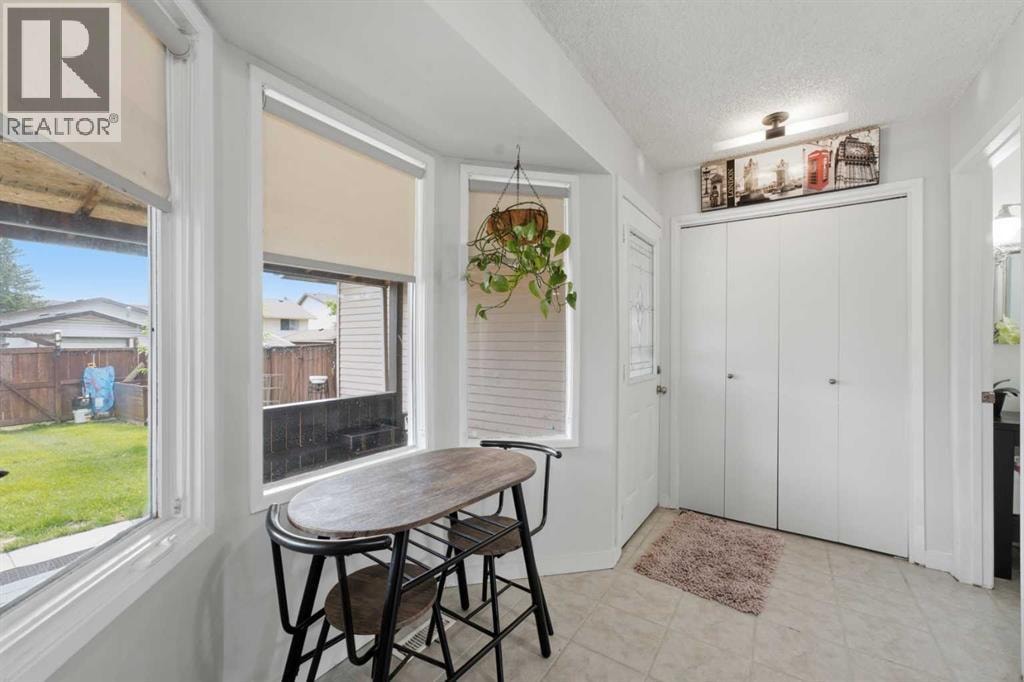 17 Abberfield Crescent NE — photo 11