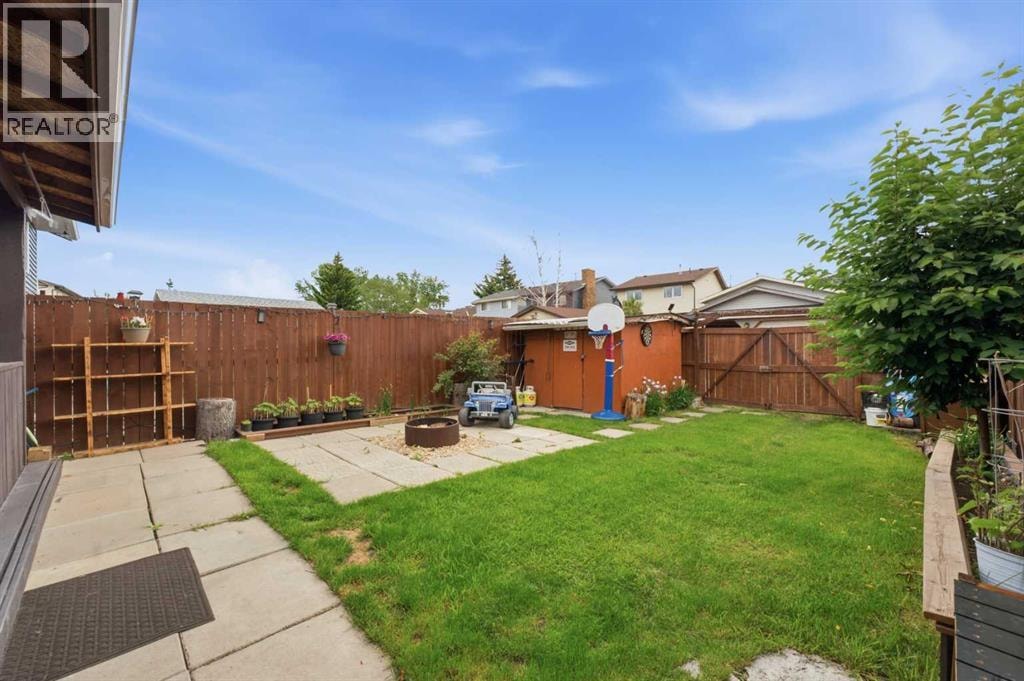 17 Abberfield Crescent NE — photo 29