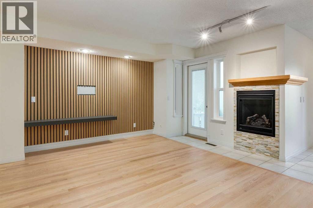 107 9 Street NW — photo 5