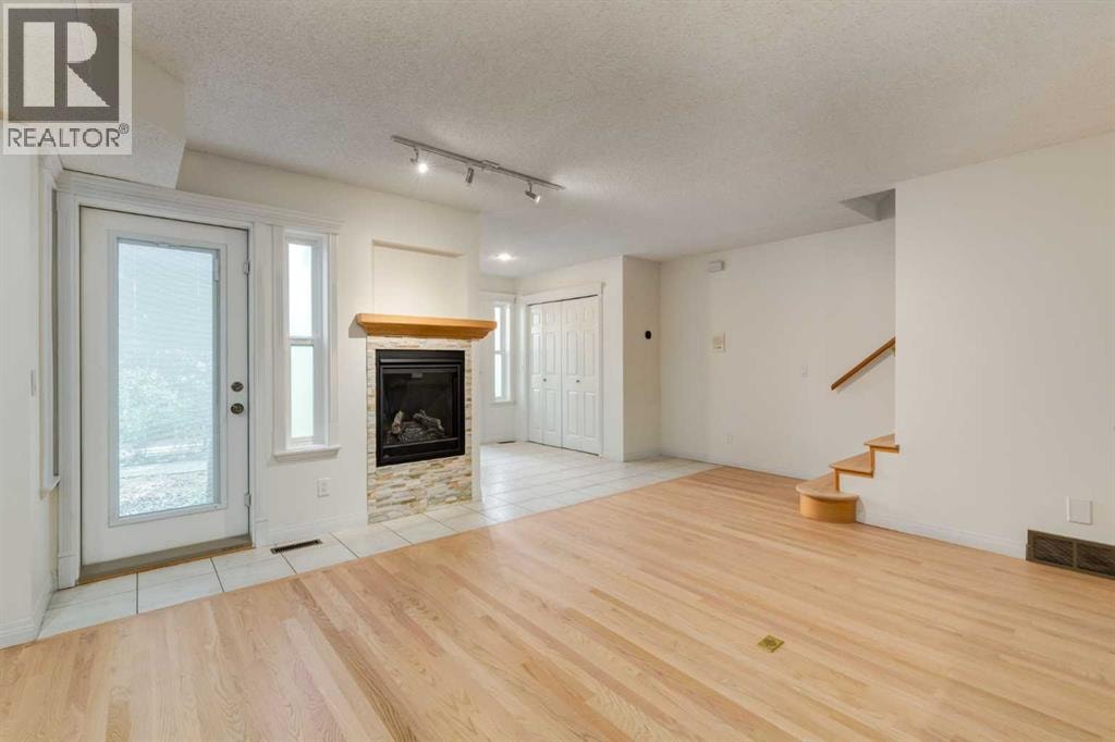 107 9 Street NW — photo 6