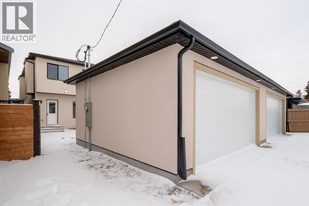 2229 36 Street SW — photo 39
