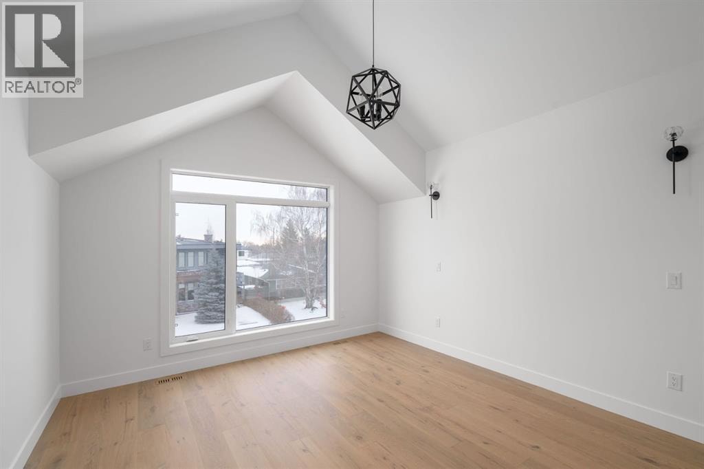 2227 36 Street SW — photo 25
