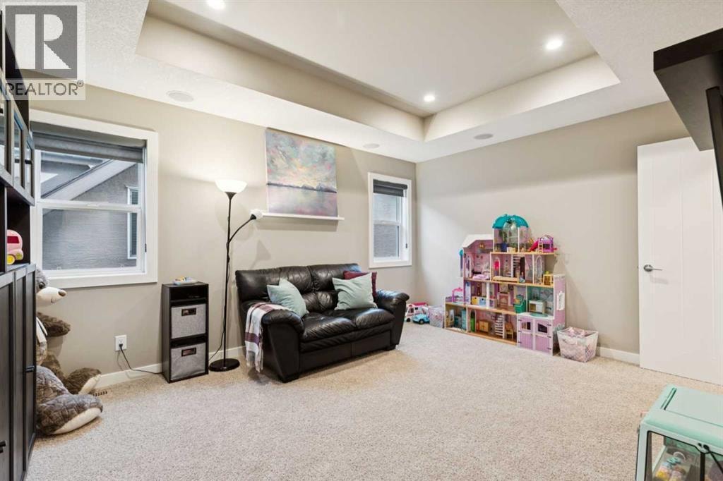 52 Marquis Crescent SE — photo 10
