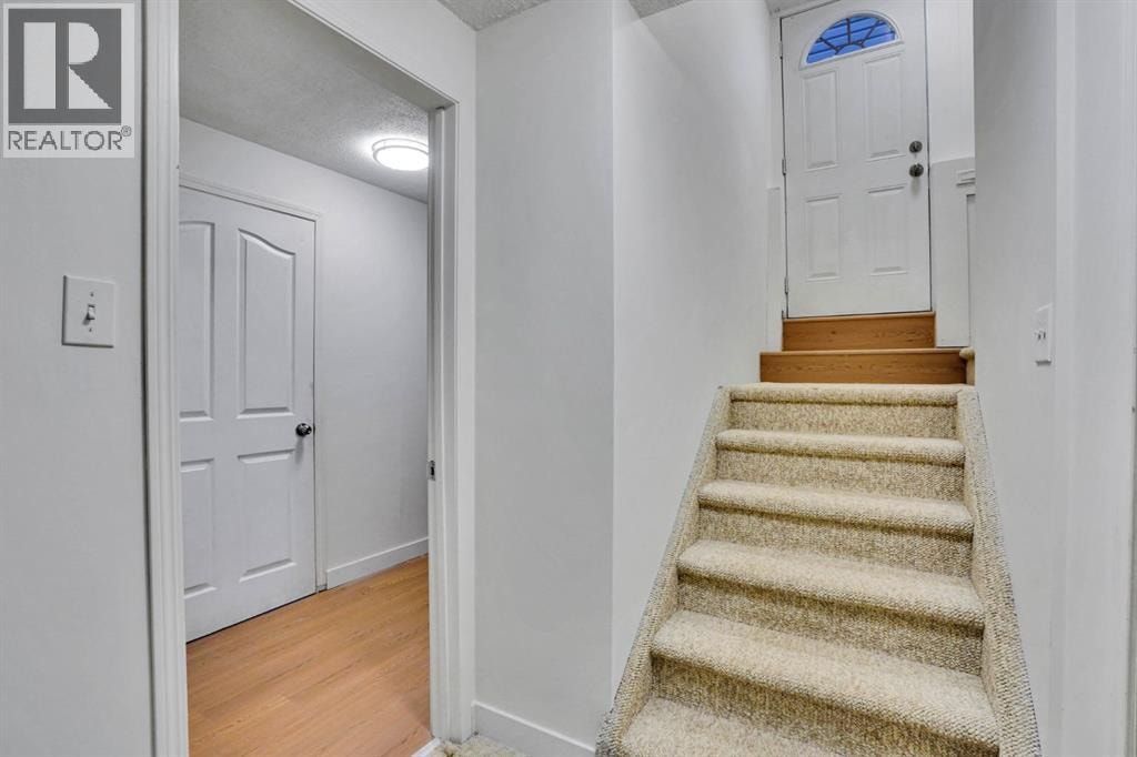 112 Martinglen Close NE — photo 25