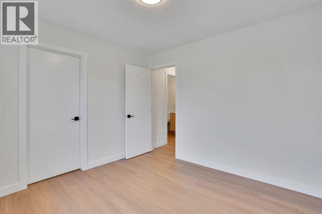 112 Martinglen Close NE — photo 16