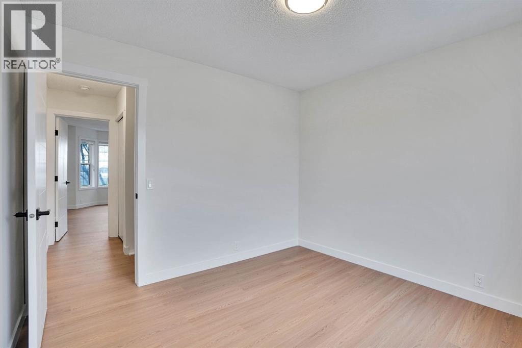112 Martinglen Close NE — photo 17