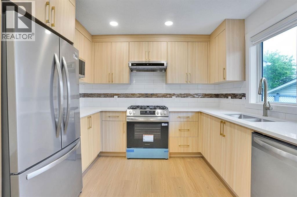 112 Martinglen Close NE — photo 11
