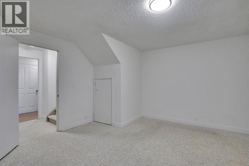 112 Martinglen Close NE — photo 29
