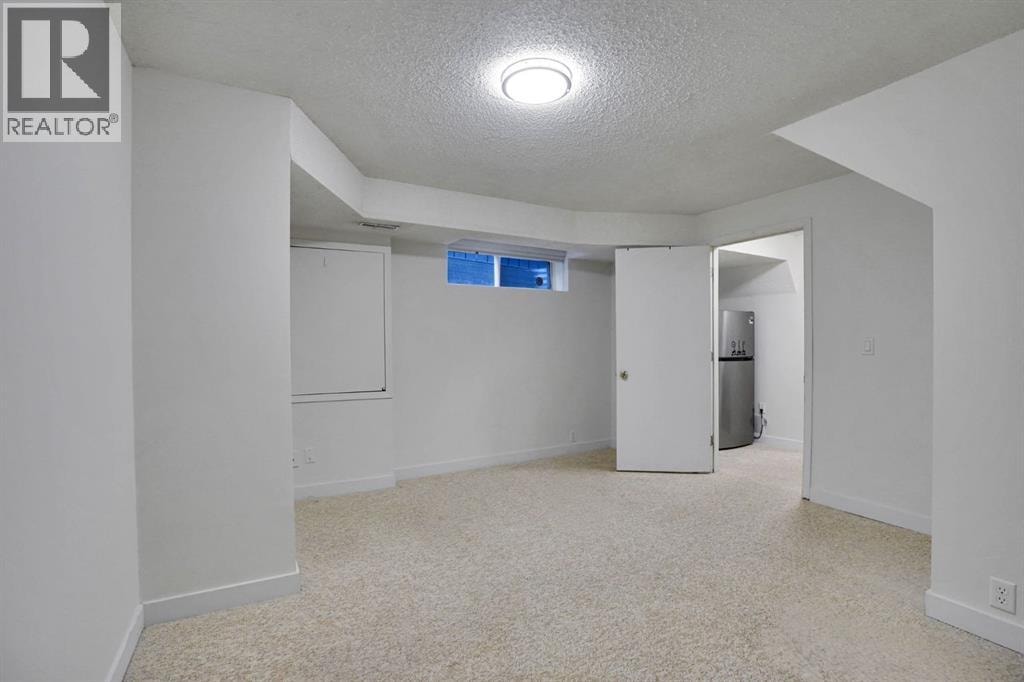 112 Martinglen Close NE — photo 30