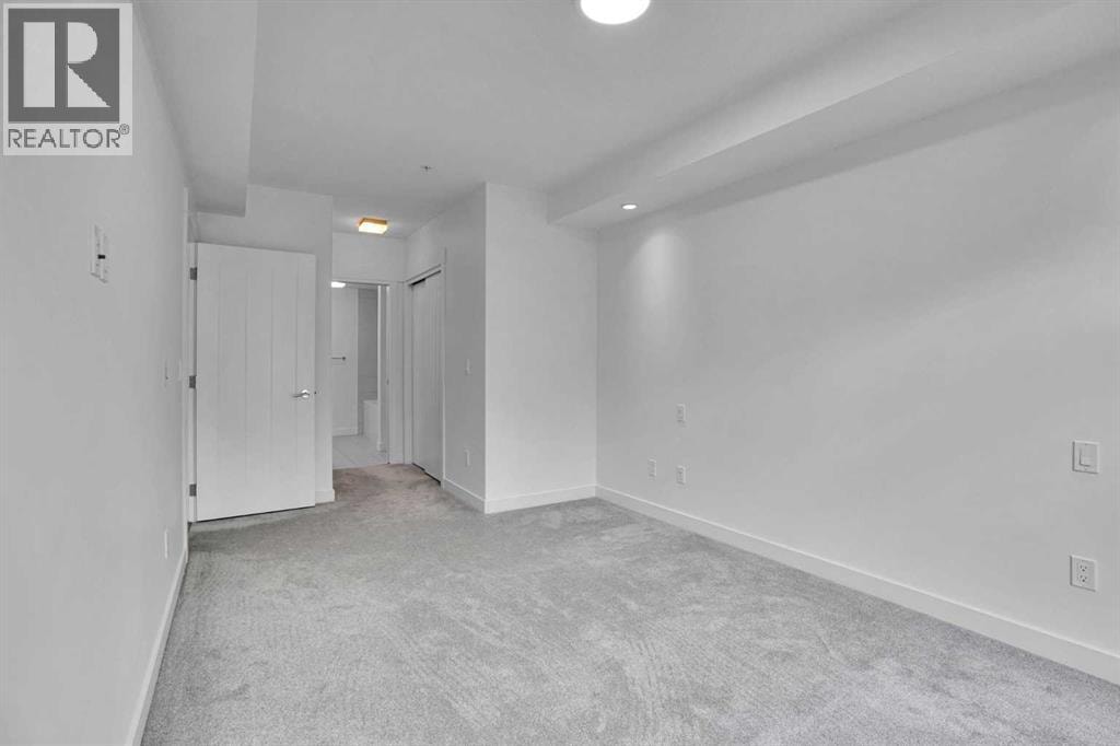 214, 15 Aspenmont Heights SW — photo 21