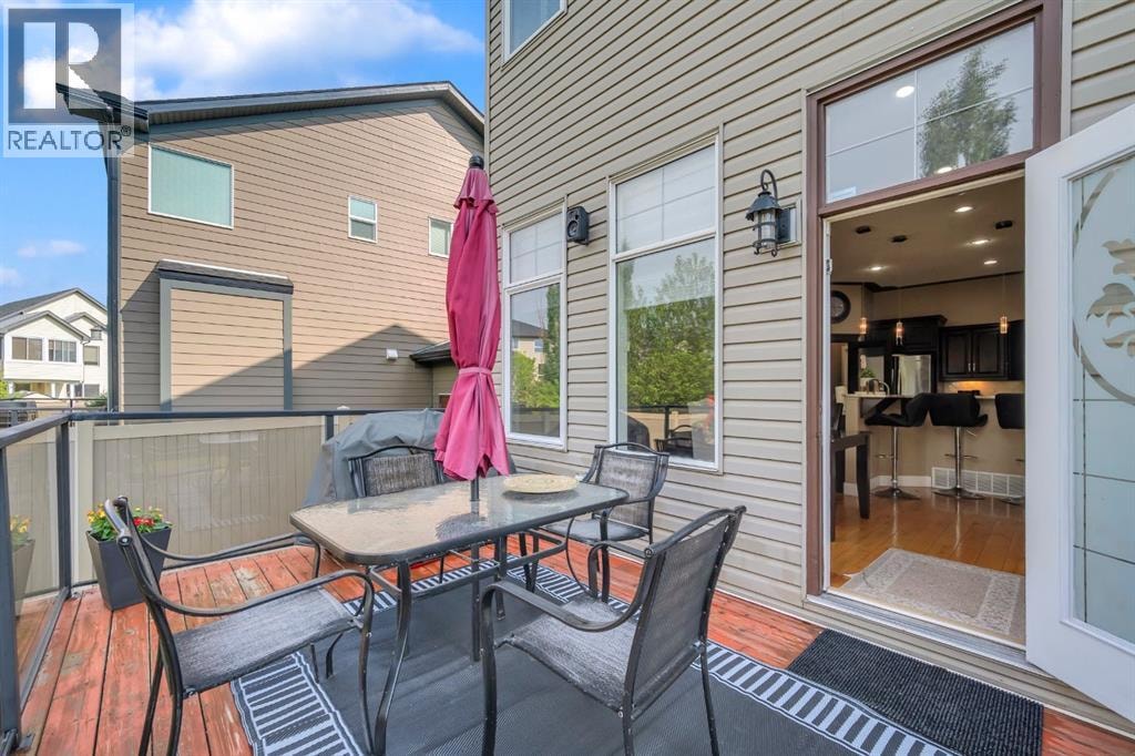 1182 Kingston Crescent SE — photo 41