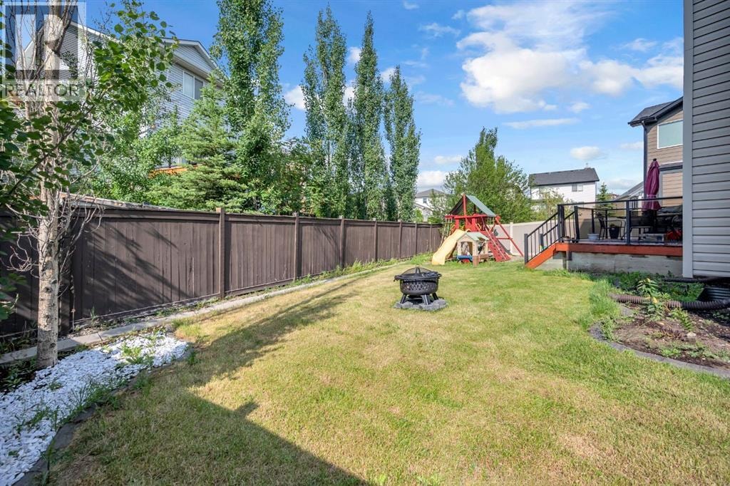 1182 Kingston Crescent SE — photo 42