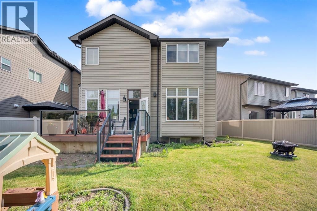 1182 Kingston Crescent SE — photo 46