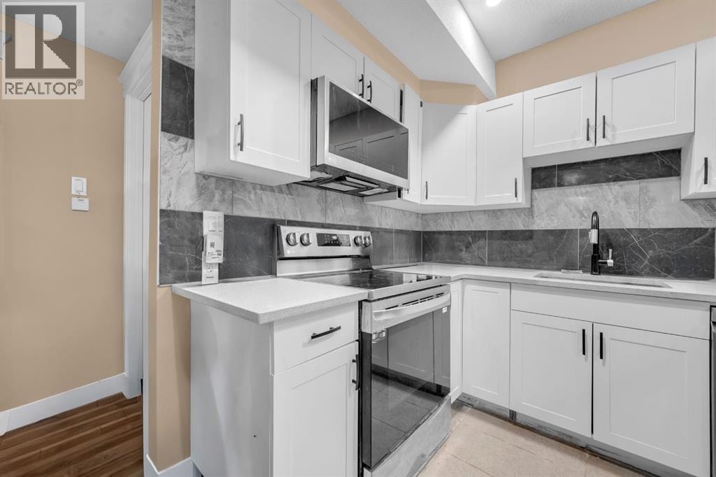 1182 Kingston Crescent SE — photo 37