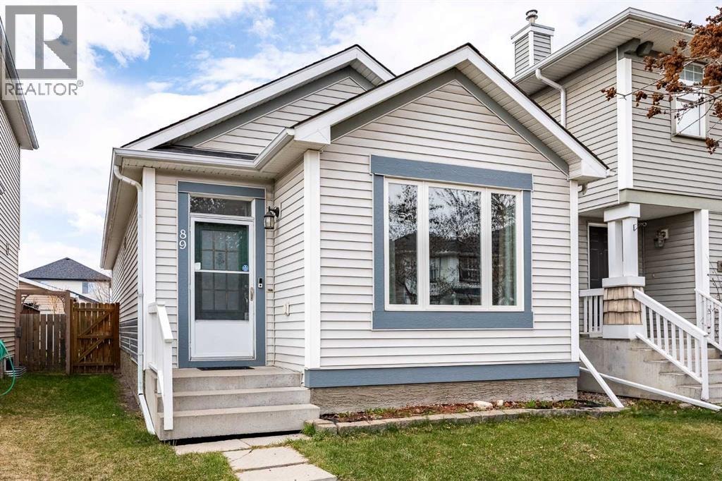 89 Prestwick Way SE — photo 2