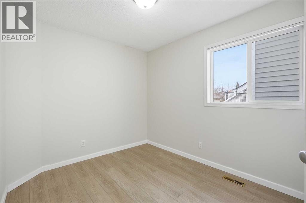 89 Prestwick Way SE — photo 24