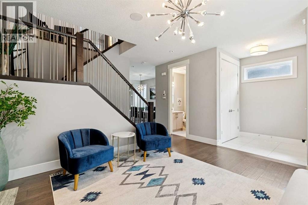 710 69 Avenue SW — photo 5