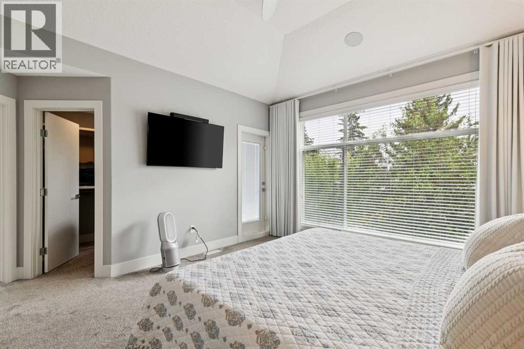 710 69 Avenue SW — photo 22