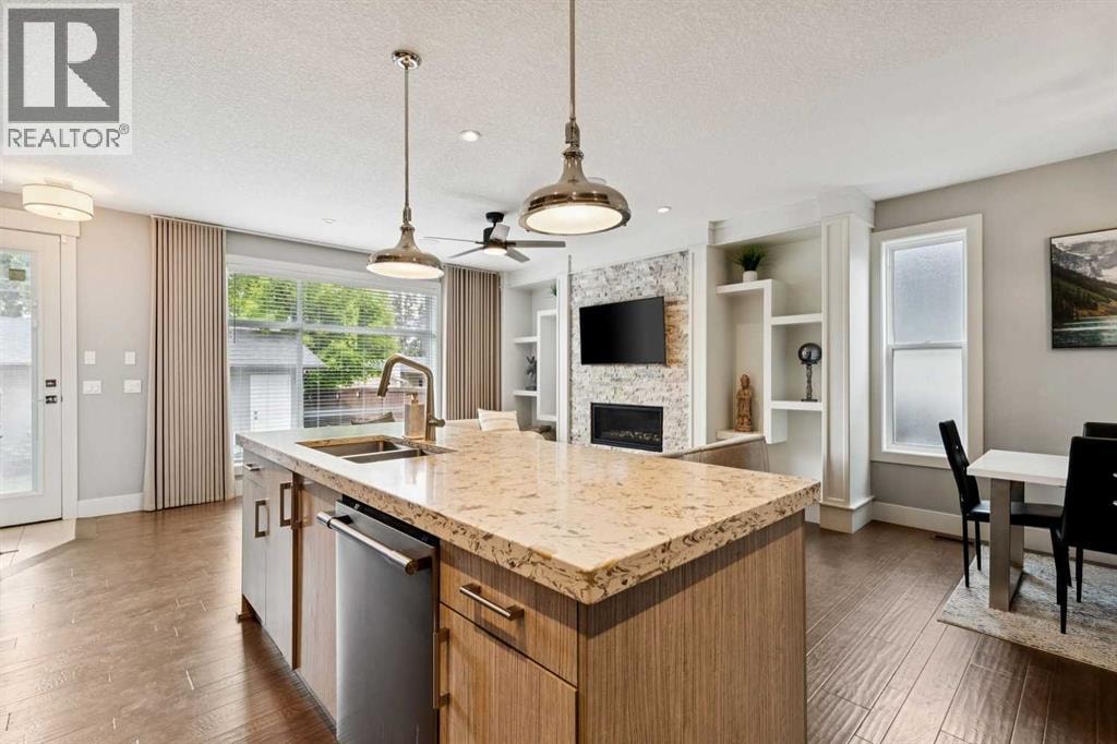 710 69 Avenue SW — photo 12