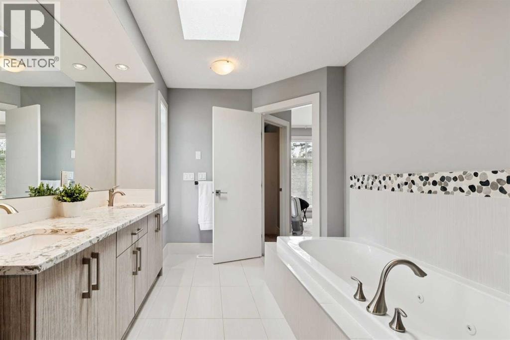 710 69 Avenue SW — photo 27