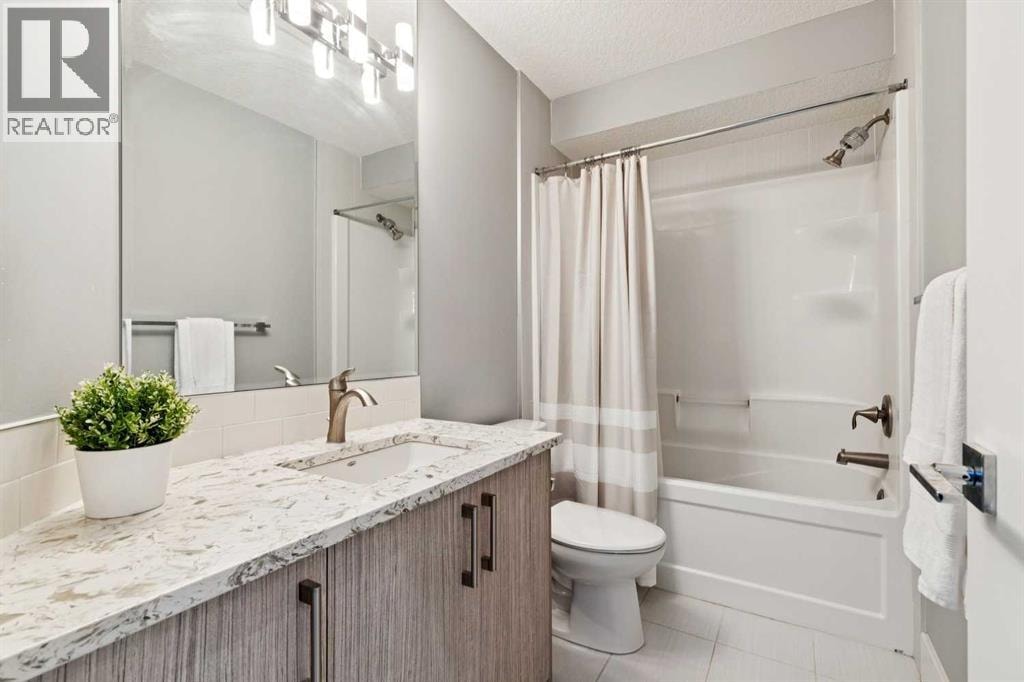 710 69 Avenue SW — photo 30