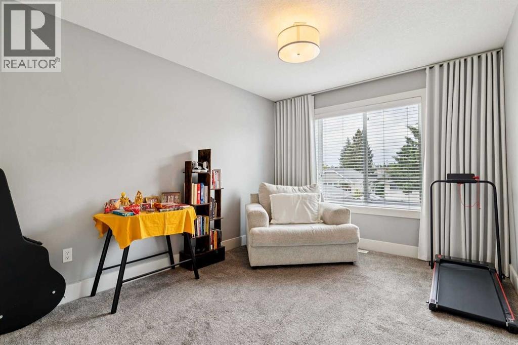710 69 Avenue SW — photo 29