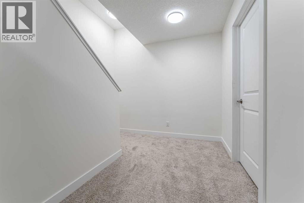 3222 CHINOOK WINDS Drive SW — photo 24